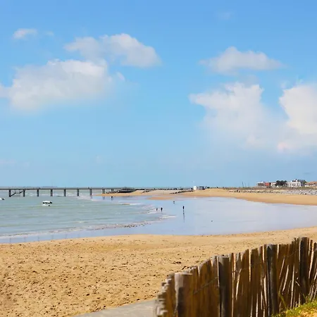 Le Murmure Des Vagues - Proche